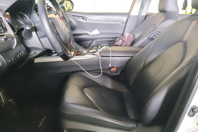 Used Toyota Camry 2019 Dual-Engine 2.5 HG Luxury Edition China VI Standard Left Front Seat