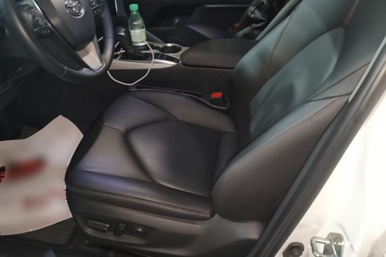 Used Toyota Camry 2019 Dual-Engine 2.5 HG Luxury Edition China VI Standard Left Front Seat