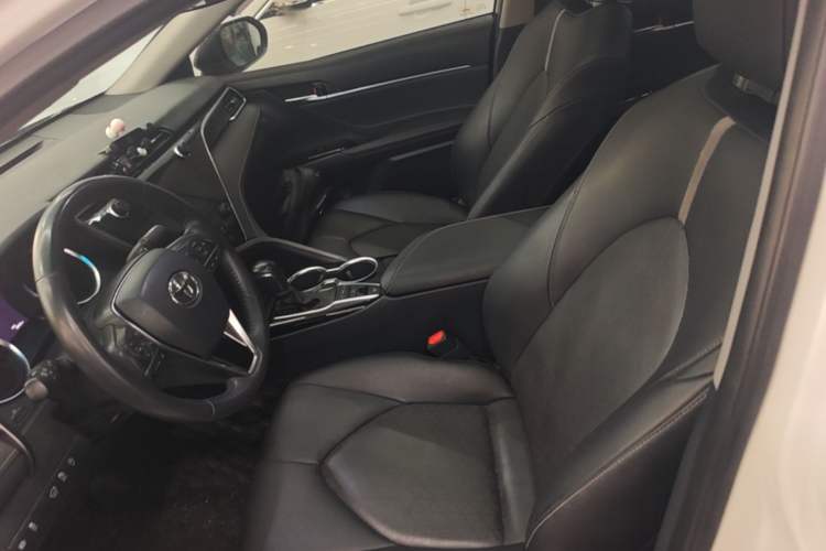 Used Toyota Camry 2019 Revised Version 2.5S Fēngshàng Edition Left Front Seat