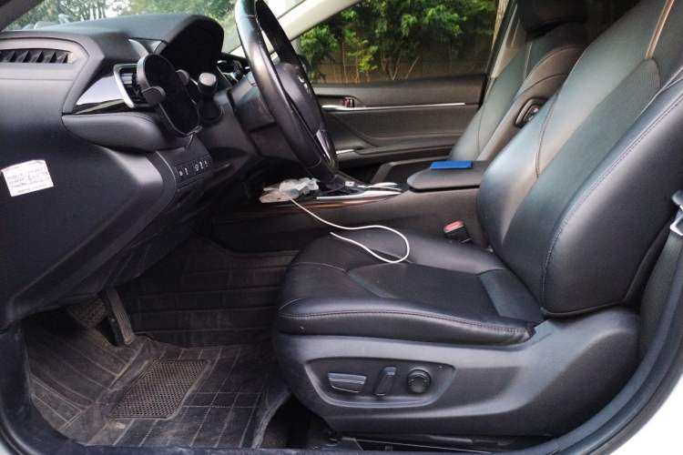 Used Toyota Camry 2019 2.0G Luxury Edition China VI Standard Left Front Seat