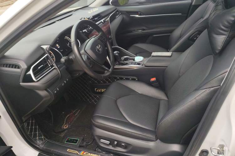 Used Toyota Camry 2019 Revised Version 2.0G Luxury Edition Left Front Seat