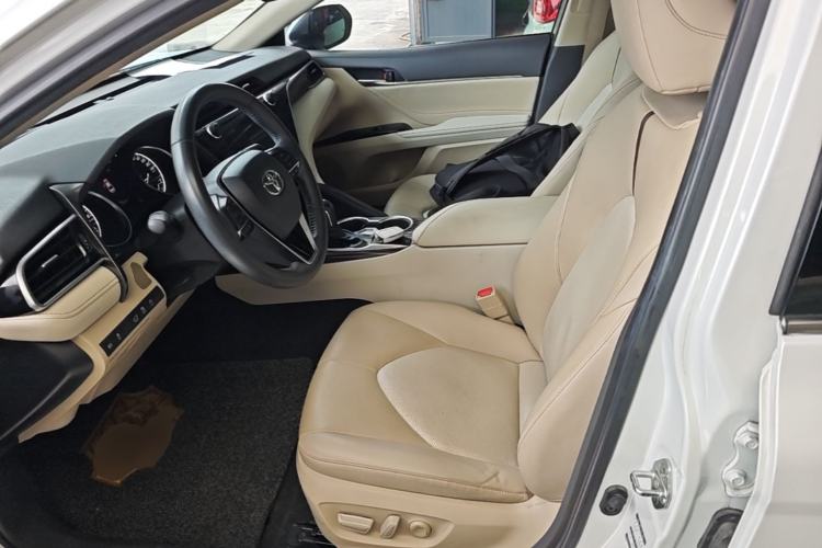Used Toyota Camry 2019 Revised Version 2.0G Luxury Edition Left Front Seat