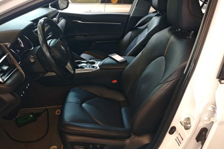 Used Toyota Camry 2019 Dual-Engine 2.5 HG Luxury Edition China VI Standard Left Front Seat