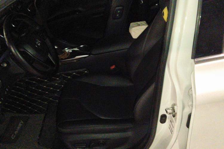 Used Toyota Camry 2019 2.0G Luxury Edition China VI Standard Left Front Seat