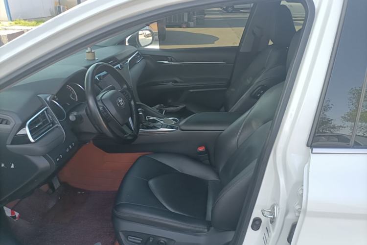 Used Toyota Camry 2019 Revised Version 2.0G Luxury Edition Left Front Seat