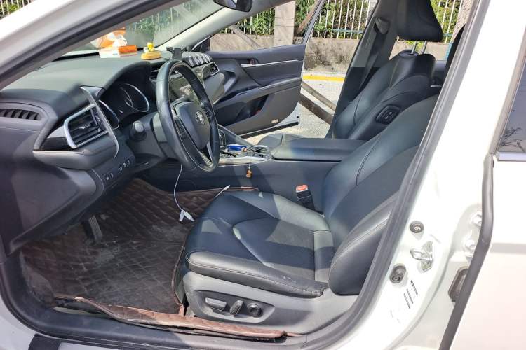 Used Toyota Camry 2019 Revised Version 2.0G Luxury Edition Left Front Seat