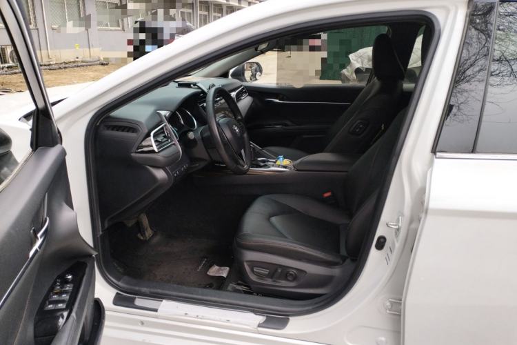 Used Toyota Camry 2019 Revised Version 2.0G Luxury Edition Left Front Seat