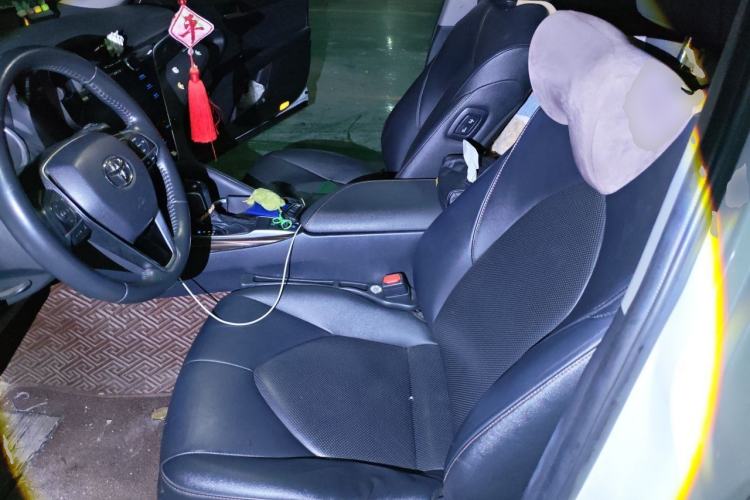 Used Toyota Camry 2019 Revised Version 2.0G Luxury Edition Left Front Seat