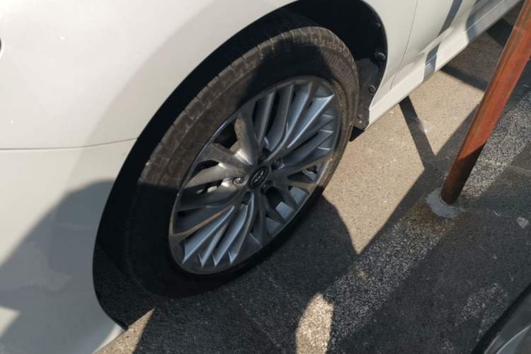 Used Toyota Camry 2019 2.5G Luxury Edition China V Standard Left Front Wheel Hub