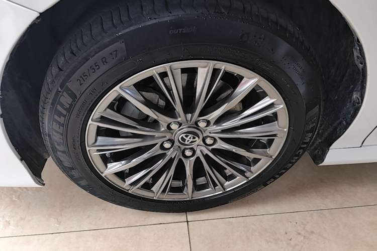 Used Toyota Camry 2019 2.0G Luxury Edition China VI Standard Left Front Wheel Hub