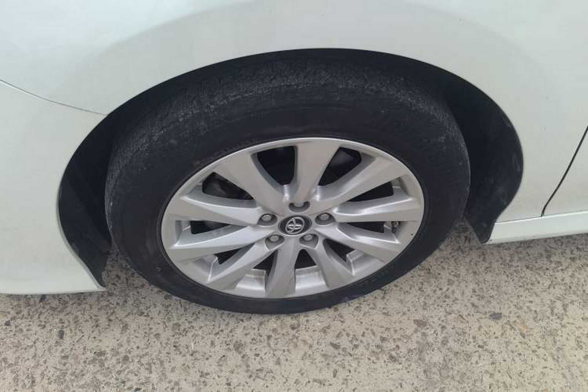 Used Toyota Camry 2019 2.0G Luxury Edition China VI Standard Left Front Wheel Hub