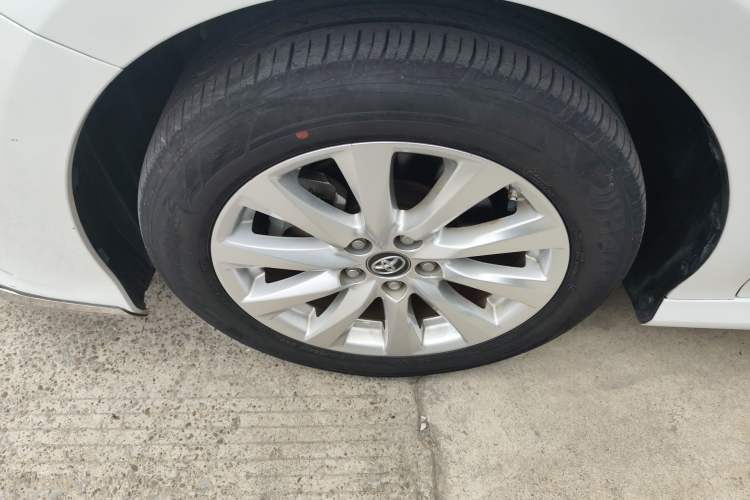 Used Toyota Camry 2019 Revised Version 2.0G Luxury Edition Left Front Wheel Hub