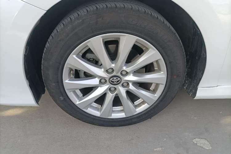 Used Toyota Camry 2019 Revised Version 2.0G Luxury Edition Left Front Wheel Hub