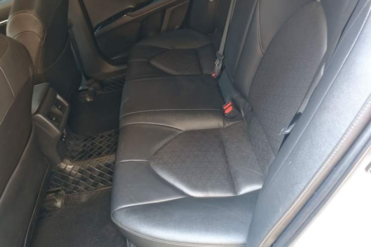 Used Toyota Camry 2019 Revised Version 2.5S Fēngshàng Edition Left Rear Seat
