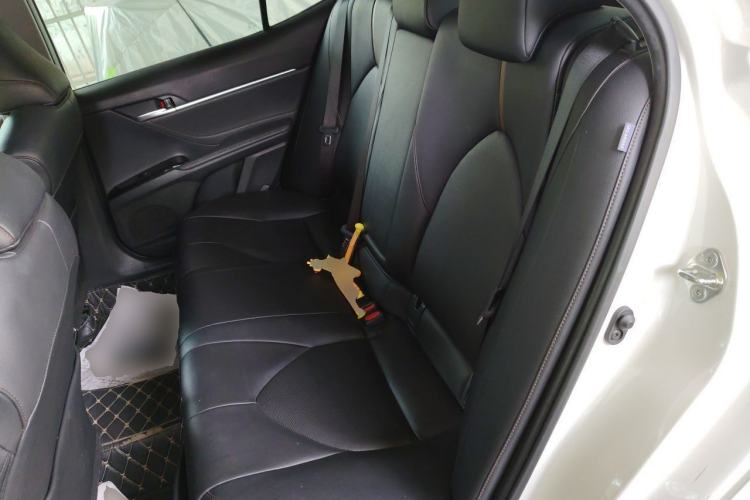 Used Toyota Camry 2019 Dual-Engine 2.5 HG Luxury Edition China V Standard Left Rear Seat
