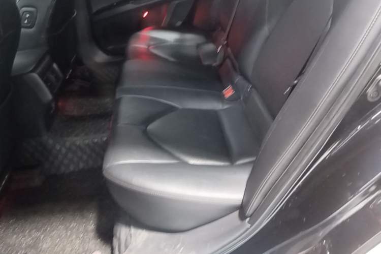 Used Toyota Camry 2019 2.5G Luxury Edition China V Standard Left Rear Seat