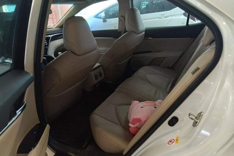 Used Toyota Camry 2019 2.5G Luxury Edition China VI Standard Left Rear Seat