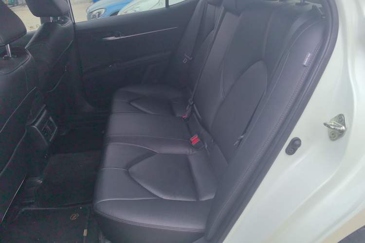 Used Toyota Camry 2019 2.0G Luxury Edition China VI Standard Left Rear Seat