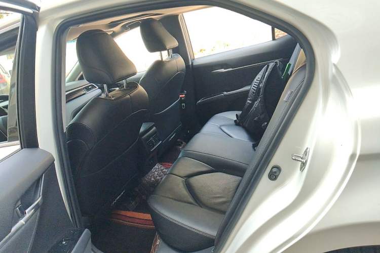 Used Toyota Camry 2019 2.0G Luxury Edition China VI Standard Left Rear Seat