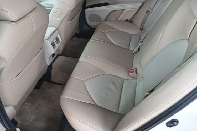 Used Toyota Camry 2019 2.5G Luxury Edition China VI Standard Left Rear Seat
