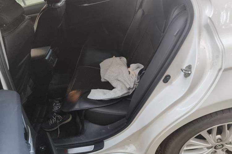 Used Toyota Camry 2019 2.5G Luxury Edition China VI Standard Left Rear Seat