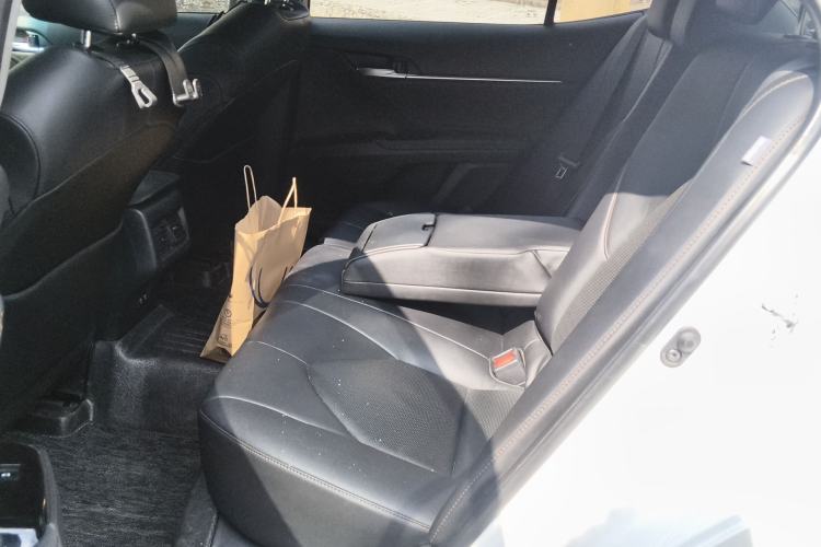 Used Toyota Camry 2019 2.0G Luxury Edition China VI Standard Left Rear Seat