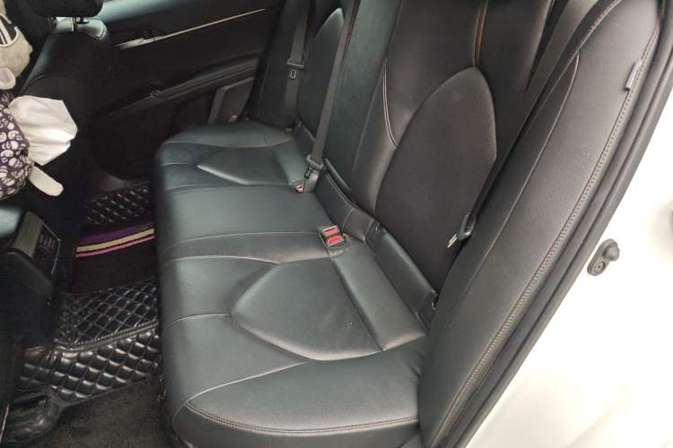 Used Toyota Camry 2019 Revised Version Dual-Engine 2.5 HG Luxury Edition Left Rear Seat