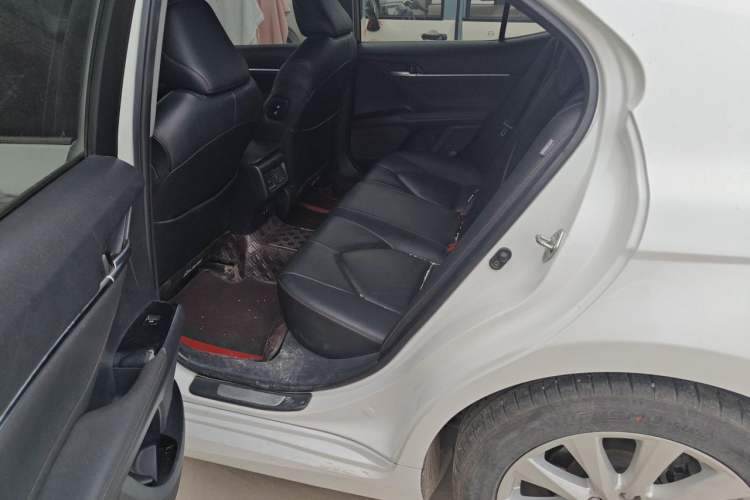 Used Toyota Camry 2019 Revised Version 2.0G Luxury Edition Left Rear Seat