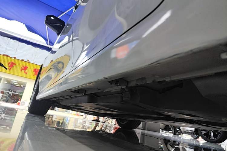 Used Toyota Camry 2019 2.5G Luxury Edition China VI Standard Left Side Sill