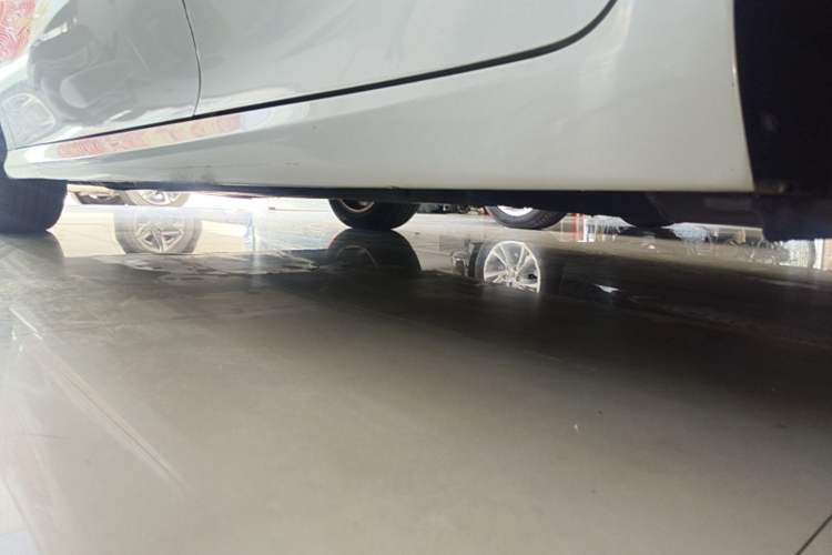 Used Toyota Camry 2019 2.0G Luxury Edition China VI Standard Left Side Sill