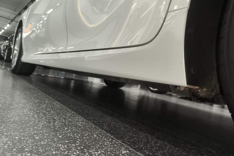 Used Toyota Camry 2019 Revised Version 2.0G Luxury Edition Left Side Sill
