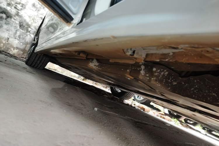 Used Toyota Camry 2019 Revised Version 2.5S Fēngshàng Edition Left Side Sill