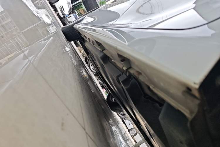 Used Toyota Camry 2019 Revised Version 2.0G Luxury Edition Left Side Sill