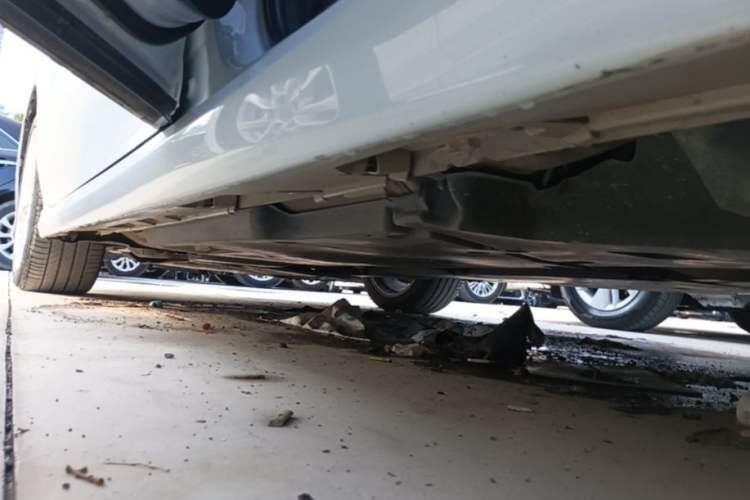 Used Toyota Camry 2019 Revised Version 2.5G Luxury Edition Left Side Sill