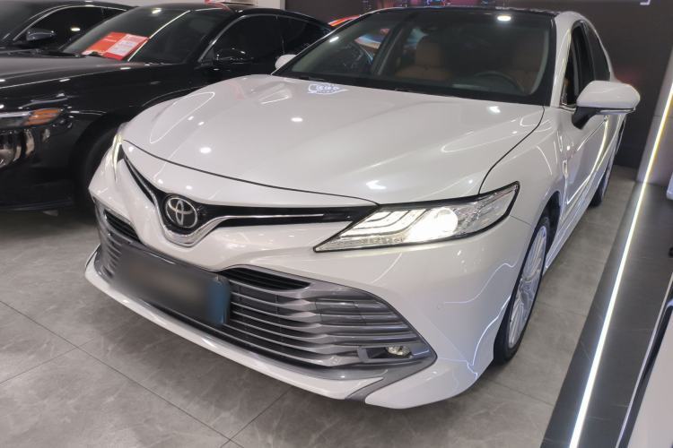 Used Toyota Camry 2019 Revised Version 2.5G Luxury Edition Guazi used car, China used car export, Used car for sale, Used cars, Cheapest cars for sale