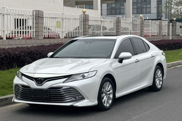 Used Toyota Camry 2019 Revised Version 2.0G Luxury Edition