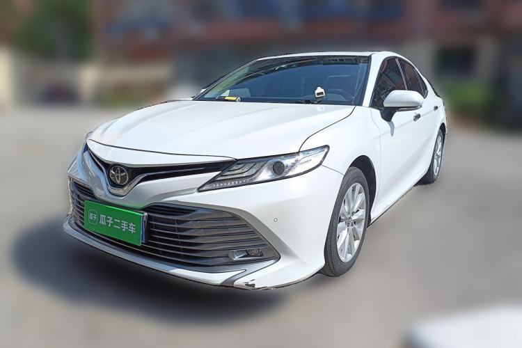 Used Toyota Camry 2019 Revised Version 2.0G Luxury Edition Guazi used car, China used car export, Used car for sale, Used  cars, Cheapest cars for sale