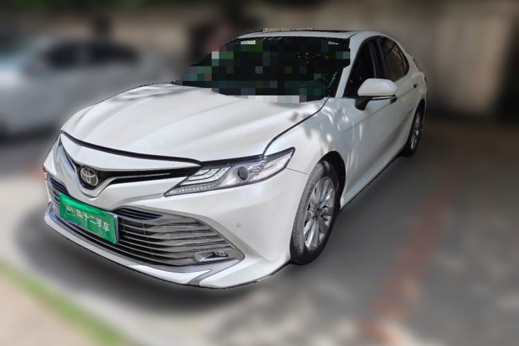Used Toyota Camry 2019 Revised Version 2.0G Luxury Edition Guazi used car, China used car export, Used car for sale, Used  cars, Cheapest cars for sale