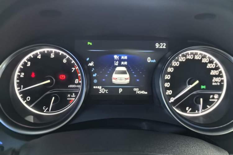 Used Toyota Camry 2019 2.0G Luxury Edition China VI Standard Odometer Close Up