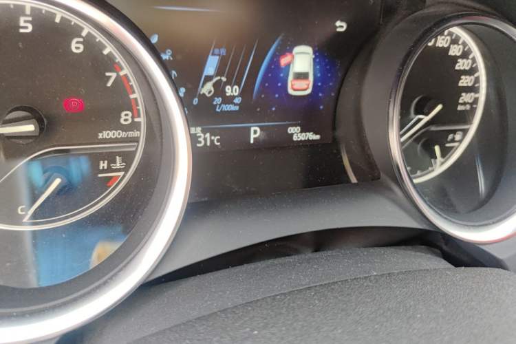 Used Toyota Camry 2019 2.5G Luxury Edition China V Standard Odometer Close Up