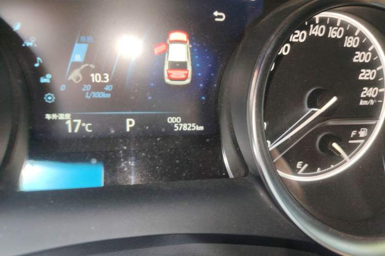 Used Toyota Camry 2019 Revised Version 2.5G Luxury Edition Odometer Close Up
