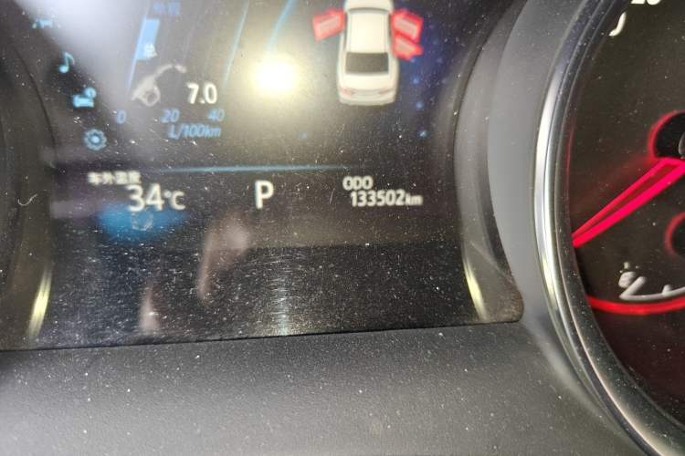 Used Toyota Camry 2019 Revised Version 2.0S Fēngshàng Edition Odometer Close Up