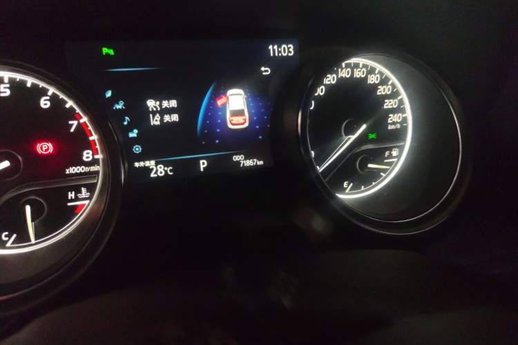Used Toyota Camry 2019 2.5G Luxury Edition China V Standard Odometer Close Up