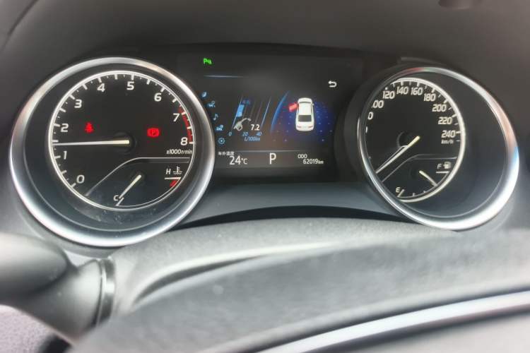 Used Toyota Camry 2019 2.5G Luxury Edition China V Standard Odometer Close Up