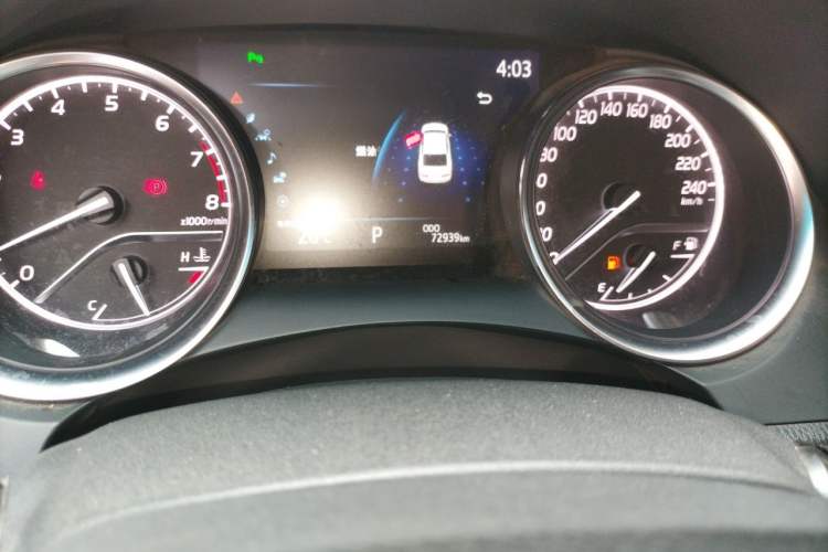 Used Toyota Camry 2019 2.5G Luxury Edition China VI Standard Odometer Close Up