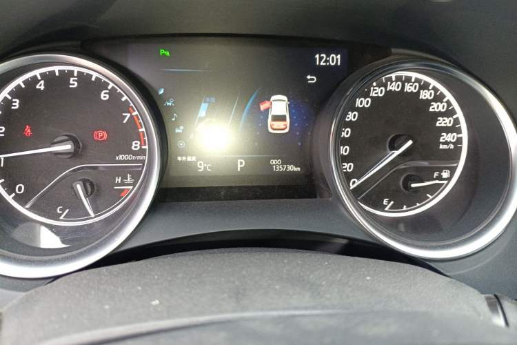 Used Toyota Camry 2019 2.0G Luxury Edition China VI Standard Odometer Close Up