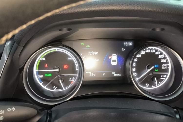 Used Toyota Camry 2019 Revised Version Dual-Engine 2.5 HG Luxury Edition Odometer Close Up