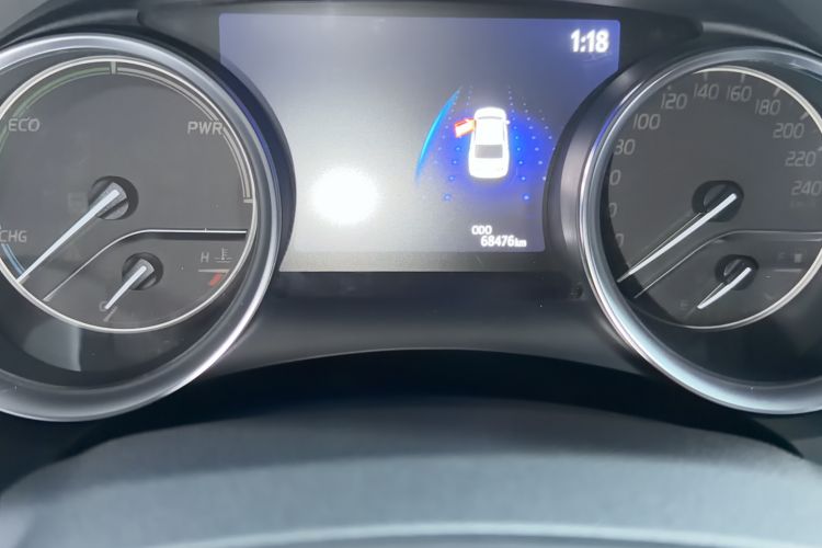 Used Toyota Camry 2019 Revised Version Dual-Engine 2.5 HG Luxury Edition Odometer Close Up