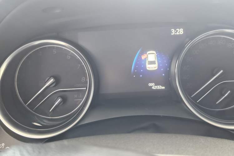 Used Toyota Camry 2019 2.0G Luxury Edition China V Standard Odometer Close Up