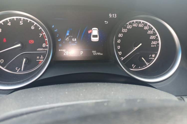 Used Toyota Camry 2019 2.0G Luxury Edition China V Standard Odometer Close Up